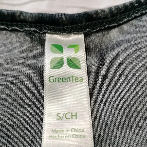 Green Tea Women's Crushed Gray Velvet Short Sleeve Top - small - Picture 7 of 7